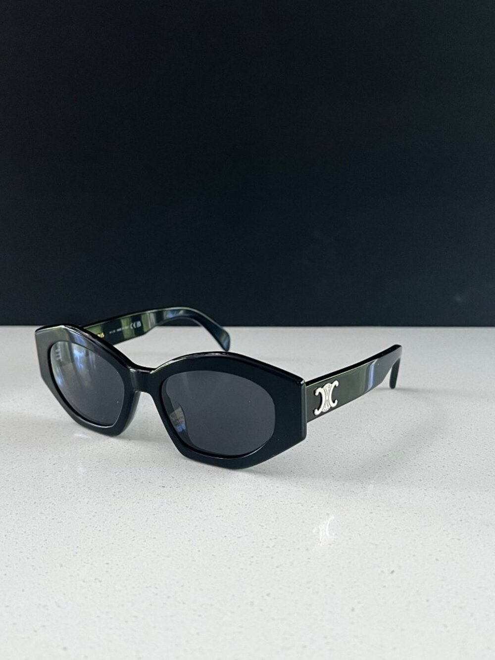 CELINE CL40238U O1A 55MM TRIOMPHE black cat eye Sunglasses - Picture 2 of 16